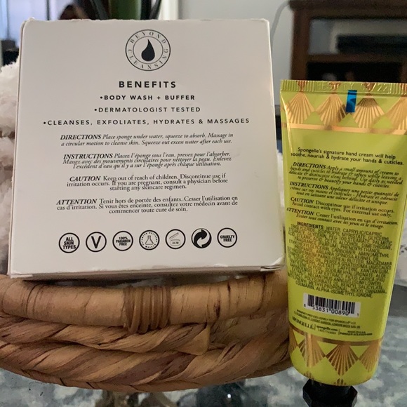 NIB Spongelle Bundle | exfoliate & moisturize 🚿 - Picture 2 of 3